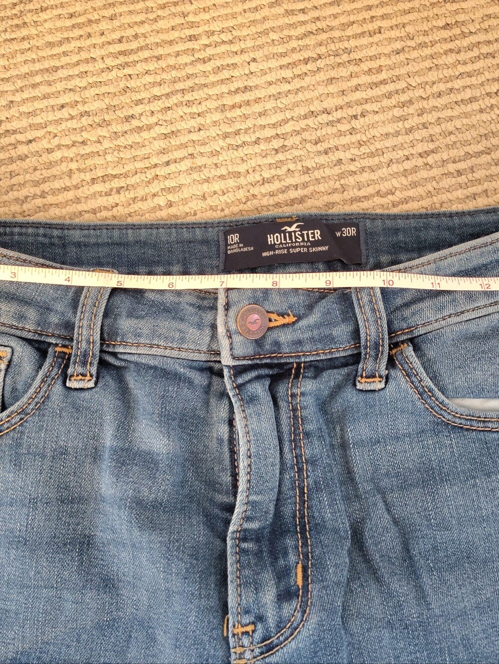 Hollister Women's Medium Blue Skinny Jeans - Picture 4 of 4